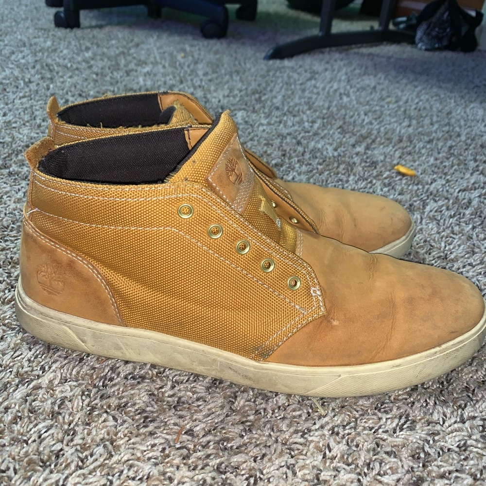 Men’s timberland shoes! Ladies V Day is comin up!